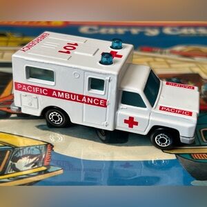 Vintage 1977 Matchbox Ambulance 101 Pacific Opening Rear Doors Macau Diecast